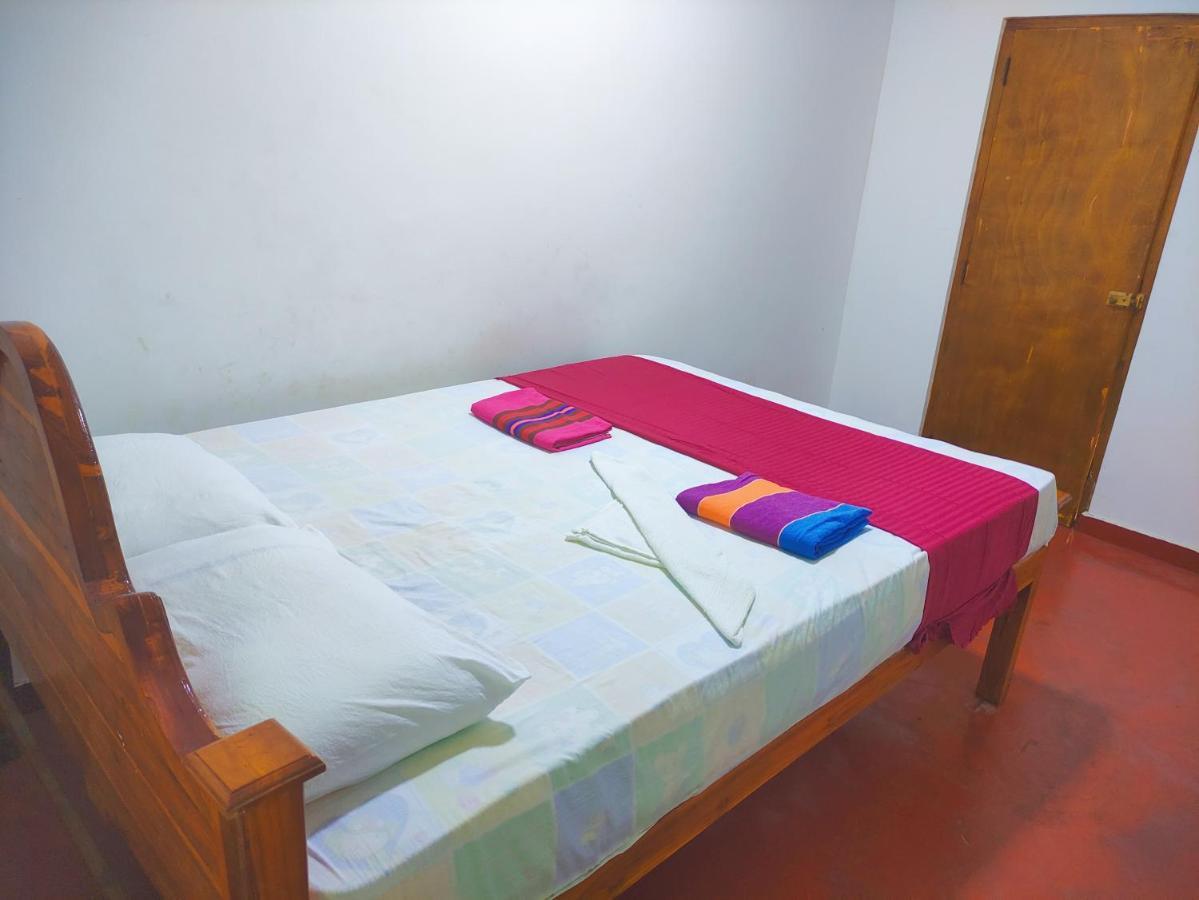 Deer Garden Guest Hotel Polonnaruwa Ngoại thất bức ảnh