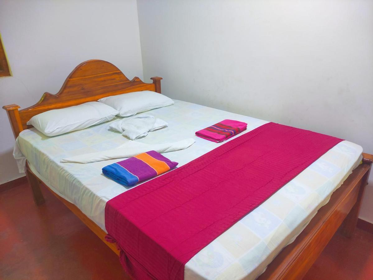 Deer Garden Guest Hotel Polonnaruwa Ngoại thất bức ảnh